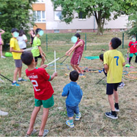 Sommer 2025 // Pop-Up Playground am Frankfurter Berg // Jonglage und Bewegungsspiele